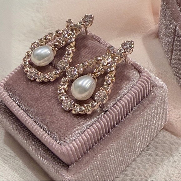 Handmade Genuine Akoya Pearl Teardrop 14K Gold Drop Earrings - Picture 6 of 6